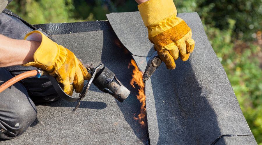 Professional flood damage restoration services in Wood Dale, IL